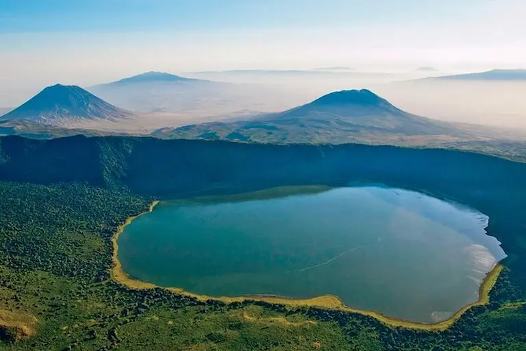 NGORONGORO CRATER SAFARI